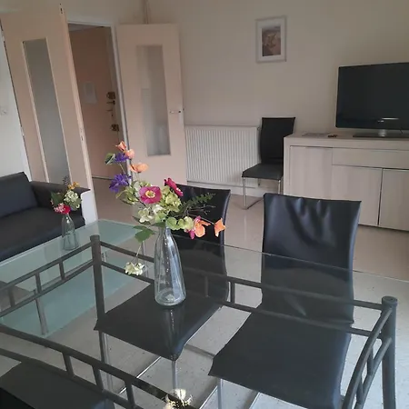 Apartment F3 Avec Balcon *